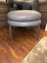 Laden Sie das Bild in den Galerie-Viewer, Hocker Caratos von Maxalto