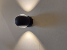 Laden Sie das Bild in den Galerie-Viewer, Occhio Io Verticale Wandleuchte