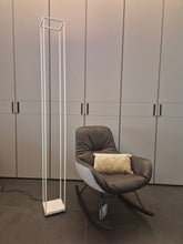 Laden Sie das Bild in den Galerie-Viewer, Serien Lighting Reflex Floor S Stehleuchte