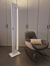 Laden Sie das Bild in den Galerie-Viewer, Nemo Ara Stehleuchte