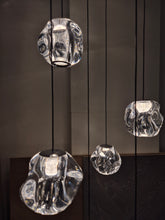 Laden Sie das Bild in den Galerie-Viewer, Loom Design Iceball 10 Pendelleuchte