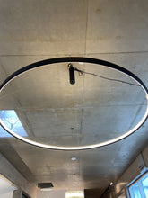 Laden Sie das Bild in den Galerie-Viewer, Superloop Pendelleuchte - Ausstellungsstück