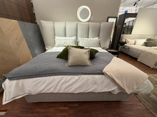 Laden Sie das Bild in den Galerie-Viewer, Bett Grand Cru von Schramm (Ausstellungsstück)