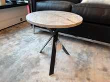 Laden Sie das Bild in den Galerie-Viewer, Beistelltisch Mortimer von Draenert (Ausstellungsstück)