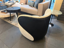 Laden Sie das Bild in den Galerie-Viewer, Sessel Bao von Walter Knoll (Ausstellungsstück)