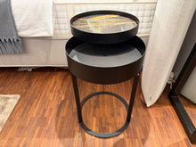 Laden Sie das Bild in den Galerie-Viewer, Nachttisch Night von Draenert (Ausstellungsstück)