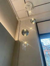 Laden Sie das Bild in den Galerie-Viewer, Random Cluster Pendelleuchte - Ausstellungsstück