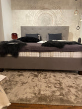 Laden Sie das Bild in den Galerie-Viewer, Bett Quadro von Schramm (Ausstellungsstück)