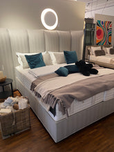 Laden Sie das Bild in den Galerie-Viewer, Bett Grand Cru von Schramm (Ausstellungsstück)