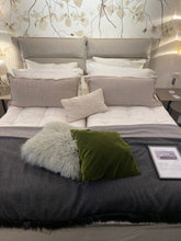 Laden Sie das Bild in den Galerie-Viewer, Bett Fold von Schramm (Ausstellungsstück)