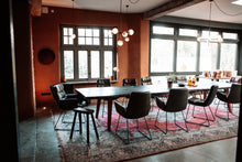 Laden Sie das Bild in den Galerie-Viewer, Arva Armlehnstuhl (Drahtkufengestell)