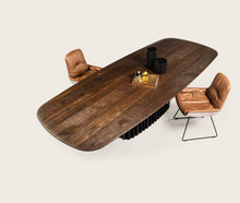 Laden Sie das Bild in den Galerie-Viewer, BC 07 Basket Tisch (bootsform)