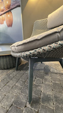 Laden Sie das Bild in den Galerie-Viewer, Dedon Mbrace Wingchair Alu