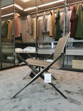 Laden Sie das Bild in den Galerie-Viewer, Sessel Beverly 14 von B&B Italia (Ausstellungsstück)