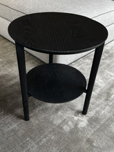 Laden Sie das Bild in den Galerie-Viewer, Beistelltisch Bok von Ethnicraft (Ausstellungsstück)