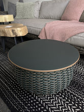 Laden Sie das Bild in den Galerie-Viewer, Dedon Porcini Beistelltisch