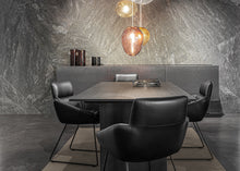 Laden Sie das Bild in den Galerie-Viewer, Faye Armlehnstuhl mit niedrigen Armlehnen (Drahtkufengestell)