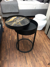 Laden Sie das Bild in den Galerie-Viewer, Nachttisch Night von Draenert (Ausstellungsstück)
