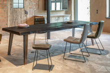 Laden Sie das Bild in den Galerie-Viewer, Arva Light Stuhl (Drahtkufengestell)