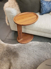 Laden Sie das Bild in den Galerie-Viewer, Beistelltisch Oliver von Flexform (Ausstellungsstück)