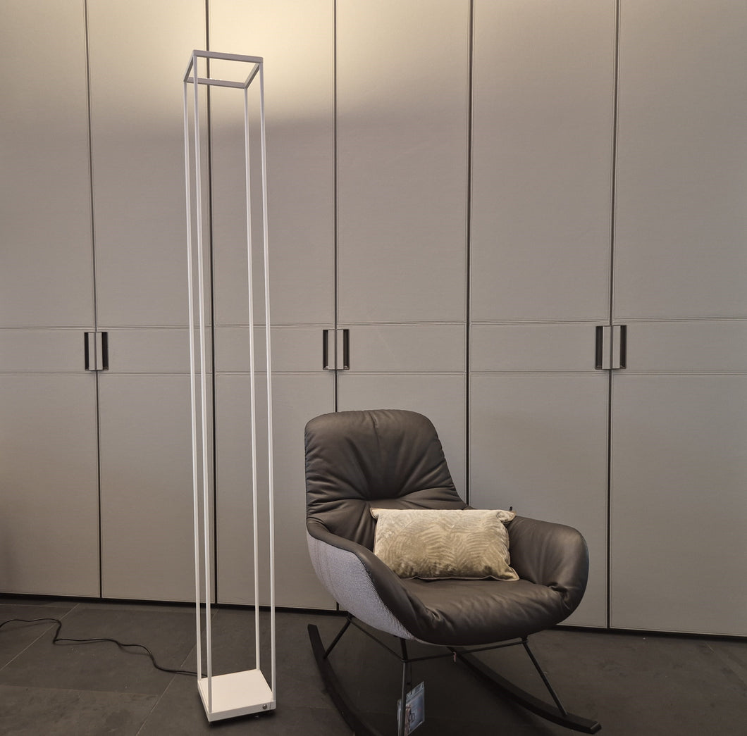 Serien Lighting Reflex Floor S Stehleuchte