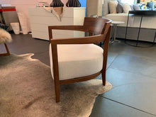 Laden Sie das Bild in den Galerie-Viewer, Flexform Sessel Jenny
