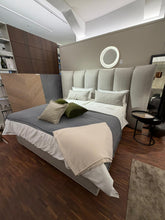 Laden Sie das Bild in den Galerie-Viewer, Bett Grand Cru von Schramm (Ausstellungsstück)
