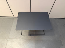 Laden Sie das Bild in den Galerie-Viewer, Beistelltisch OKI von Walter Knoll

