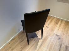 Laden Sie das Bild in den Galerie-Viewer, Stuhl Bella H von Frag
