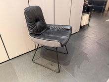 Laden Sie das Bild in den Galerie-Viewer, Leya Armchair Low von Freifrau
