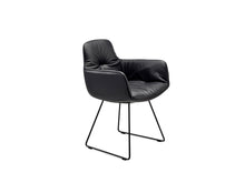Laden Sie das Bild in den Galerie-Viewer, Leya Armchair High (Drahtgestell)
