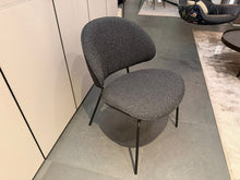Laden Sie das Bild in den Galerie-Viewer, Stuhl Alvaro von KFF ( Ausstellungsstück
