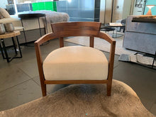 Laden Sie das Bild in den Galerie-Viewer, Flexform Sessel Jenny
