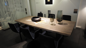 Tisch SK 04 Komposit von Janua (Ausstellungsstück)
